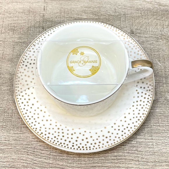 Metallic Gold Dots
by GRACE'S TEAWARE - Picture 3 of 6